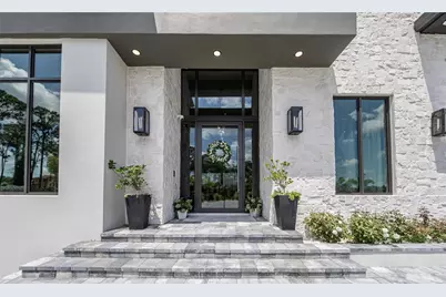 9240 Falcon Court, Venice, FL 34293 - Photo 4