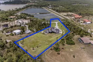 9240 Falcon Ct, Venice, FL 34293 - Photo 2
