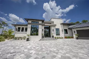 9240 Falcon Ct, Venice, FL 34293 - Photo 2