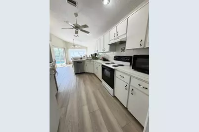 10542 Magrath Lane, New Port Richey, FL 34654 - Photo 4