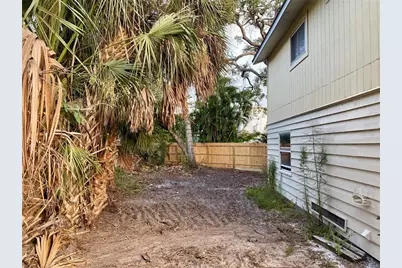 7820 Midnight Pass, Sarasota, FL 34242 - Photo 8
