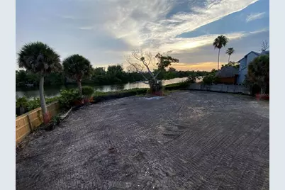 7820 Midnight Pass, Sarasota, FL 34242 - Photo 14