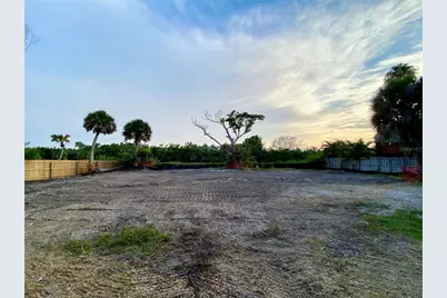 7820 Midnight Pass, Sarasota, FL 34242 - Photo 20