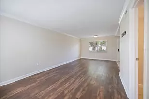960 Highland St, Sarasota, FL 34234 - Photo 8