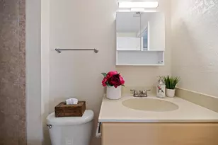 960 Highland St, Sarasota, FL 34234 - Photo 14