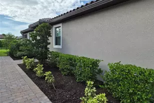 10057 Morning Mist Ln, Sarasota, FL 34241 - Photo 2