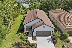12946 True Blue Cir, Bradenton, FL 34211 - Photo 2