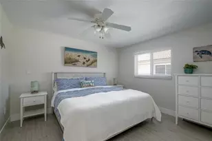 161 Vista Hermosa Cir, Sarasota, FL 34242 - Photo 28
