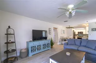 161 Vista Hermosa Cir, Sarasota, FL 34242 - Photo 20