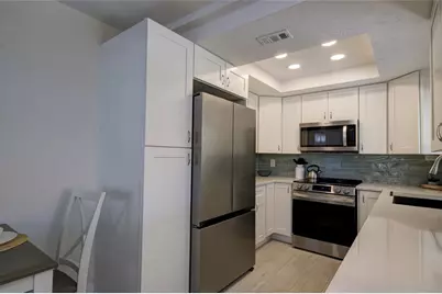 161 Vista Hermosa Circle #26A, Sarasota, FL 34242 - Photo 12