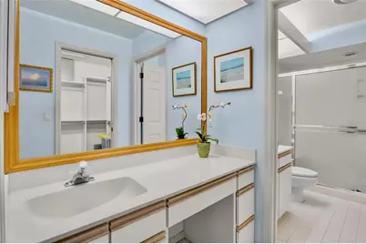 3386 Chelmsford Court #7, Sarasota, FL 34235 - Photo 24