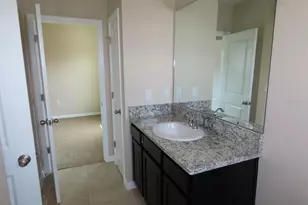 8725 Daydream St, Sarasota, FL 34238 - Photo 6