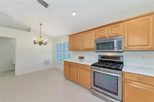 5133 Flagstone Dr, Sarasota, FL 34238 - Photo 10
