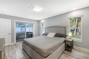 2828 Suncrest Dr, Sarasota, FL 34239 - Photo 14