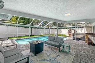 2828 Suncrest Dr, Sarasota, FL 34239 - Photo 24