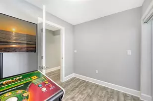 2828 Suncrest Dr, Sarasota, FL 34239 - Photo 18
