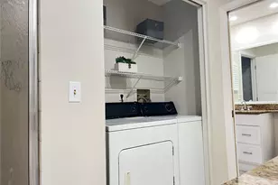942 N Beneva Rd, Sarasota, FL 34232 - Photo 24