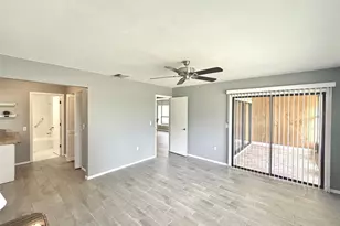 942 N Beneva Rd, Sarasota, FL 34232 - Photo 12