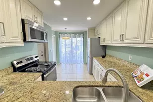 942 N Beneva Rd, Sarasota, FL 34232 - Photo 6