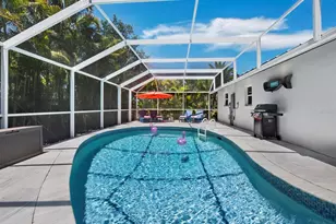 622 Tropical Cir, Sarasota, FL 34242 - Photo 20