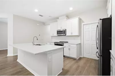 5918 Fiore Drive, Bradenton, FL 34208 - Photo 8