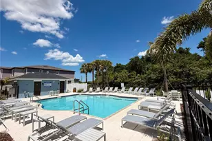 2549 Sunray Venus Wy, Ruskin, FL 33570 - Photo 30
