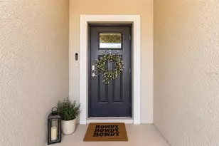 2549 Sunray Venus Wy, Ruskin, FL 33570 - Photo 4