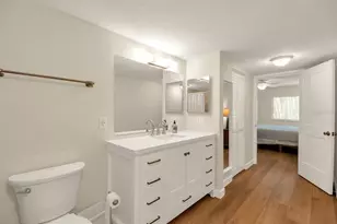 2753 Orchid Oaks Dr, Sarasota, FL 34239 - Photo 20