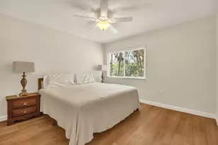 2753 Orchid Oaks Dr, Sarasota, FL 34239 - Photo 22