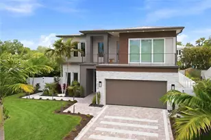 1805 Goldenrod St, Sarasota, FL 34239 - Photo 2