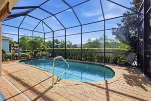 843 Molly Cir, Sarasota, FL 34232 - Photo 18