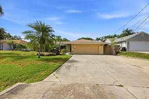 2220 Doud St, Sarasota, FL 34231 - Photo 2