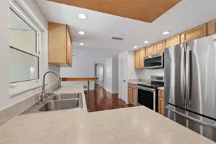 2220 Doud St, Sarasota, FL 34231 - Photo 10