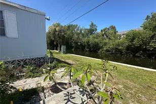 179 Bimini Dr, Palmetto, FL 34221 - Photo 2