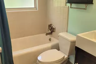 2230 Bougainvillea St, Sarasota, FL 34239 - Photo 16