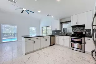 4256 King Richard Ln, Sarasota, FL 34232 - Photo 8