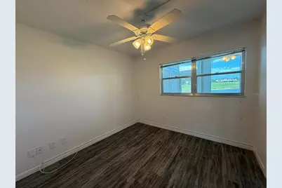 7153 W Country Club Dr N #145, Sarasota, FL 34243 - Photo 8