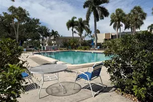 7153 W Country Club Dr N, Sarasota, FL 34243 - Photo 22