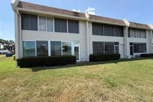 7153 W Country Club Dr N, Sarasota, FL 34243 - Photo 20