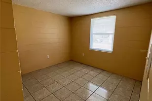 3007 14th St E, Bradenton, FL 34208 - Photo 4
