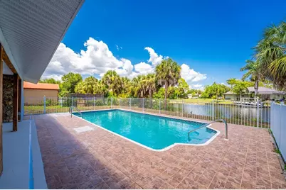 18321 Wolbrette Circle, Port Charlotte, FL 33948 - Photo 34