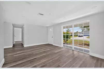 18321 Wolbrette Circle, Port Charlotte, FL 33948 - Photo 20