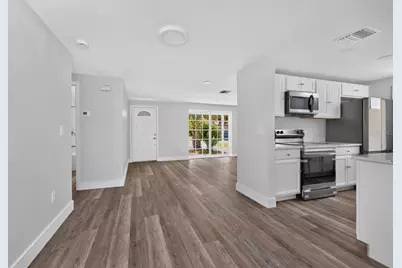 18321 Wolbrette Circle, Port Charlotte, FL 33948 - Photo 14