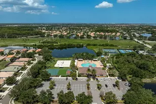 915 Fairwaycove Ln, Bradenton, FL 34212 - Photo 40