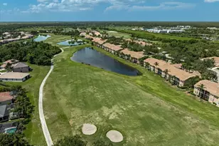 915 Fairwaycove Ln, Bradenton, FL 34212 - Photo 32