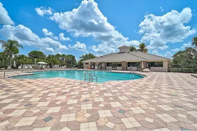 915 Fairwaycove Lane #201, Bradenton, FL 34212 - Photo 52