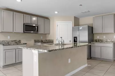 5280 Fiddle Fig Avenue, Wimauma, FL 33598 - Photo 10
