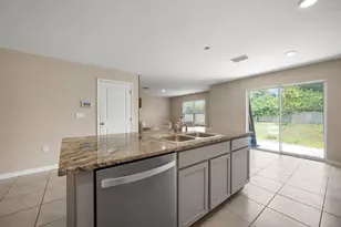 5280 Fiddle Fig Ave, Wimauma, FL 33598 - Photo 10