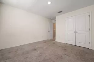 5280 Fiddle Fig Ave, Wimauma, FL 33598 - Photo 32