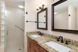 565 Commonwealth Pl, Sarasota, FL 34242 - Photo 30
